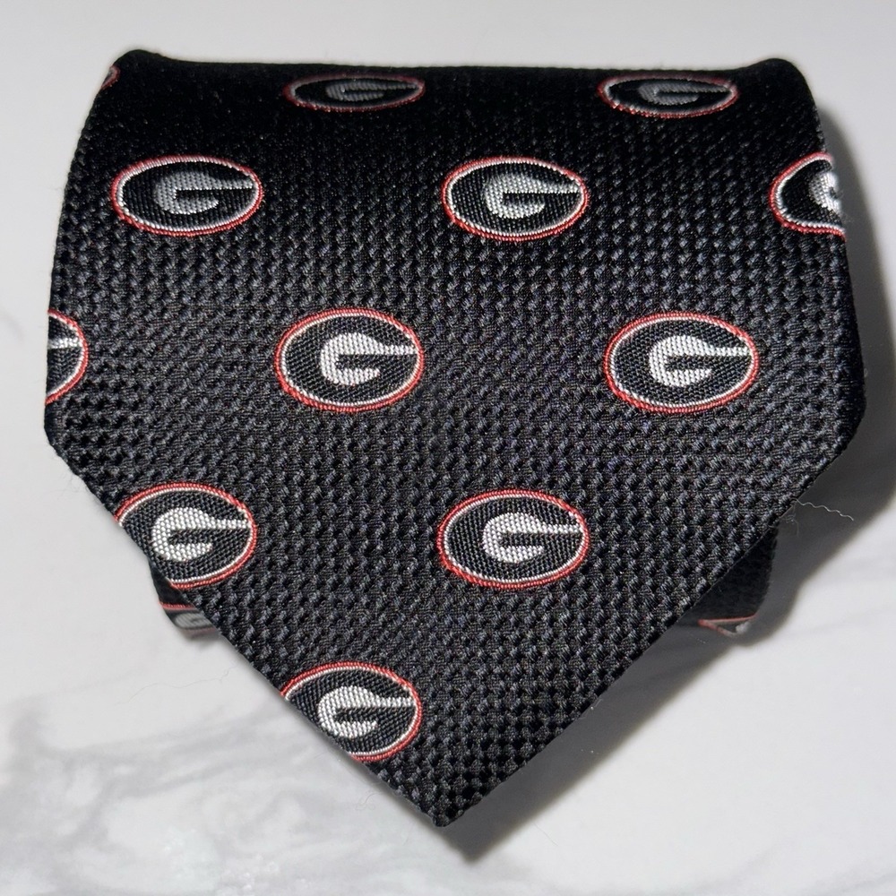 Brooks Brothers University Of Georgia G's Silk Men's Tie Length 58" Width 3"